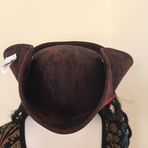 New! No label Brown combo hat with curls